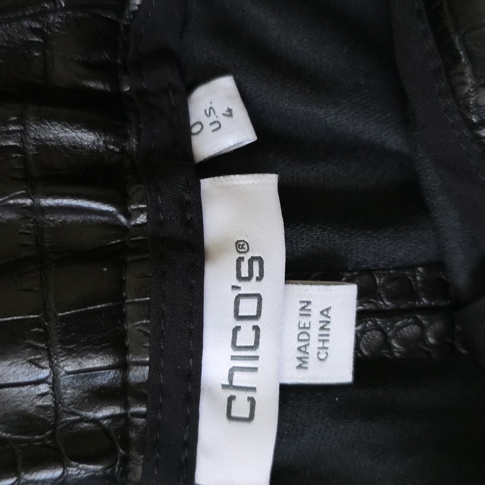 Chico's Faux Leather Croc Embossed Wide Leg Pants Size 0 (Chico's Size 4) Black - Picture 7 of 12